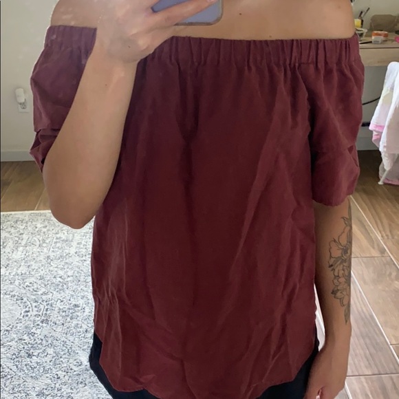 Maroon Off the Shoulder Top - Picture 2 of 2